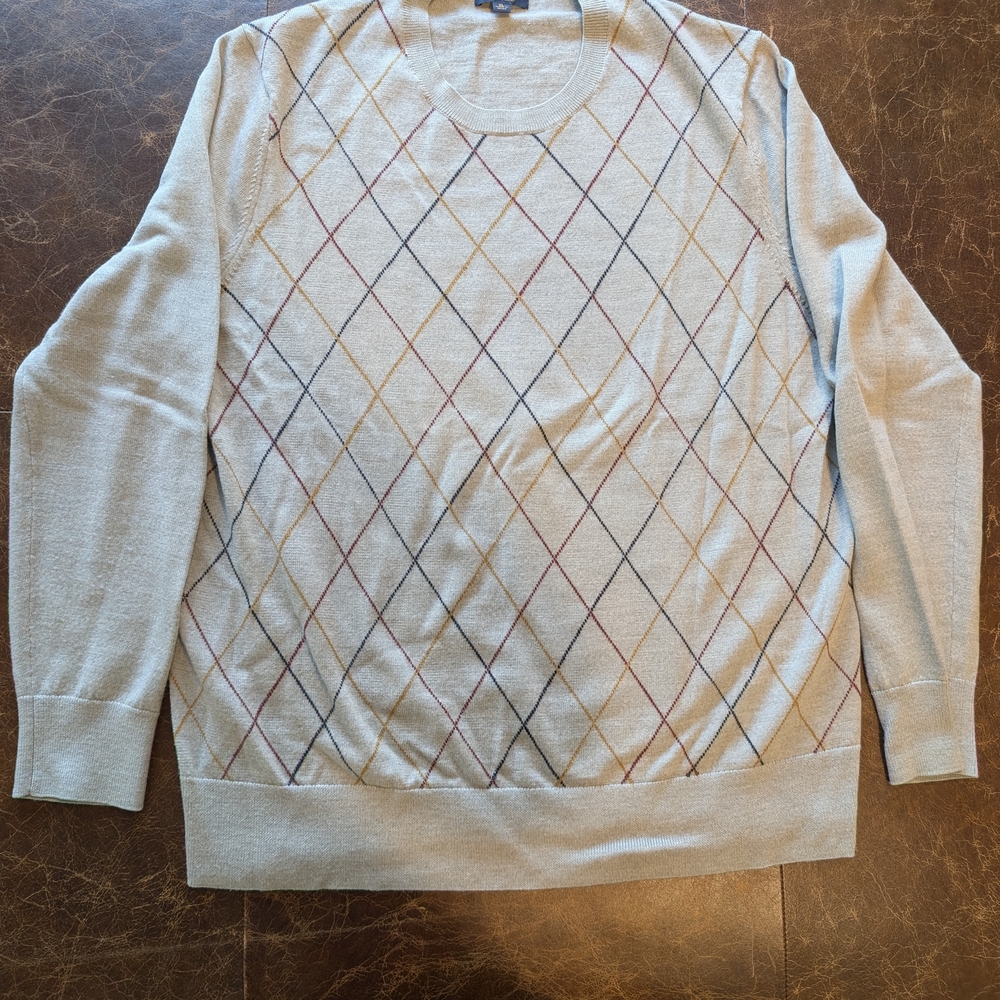 Men's Argyle Sweater - Light Gray